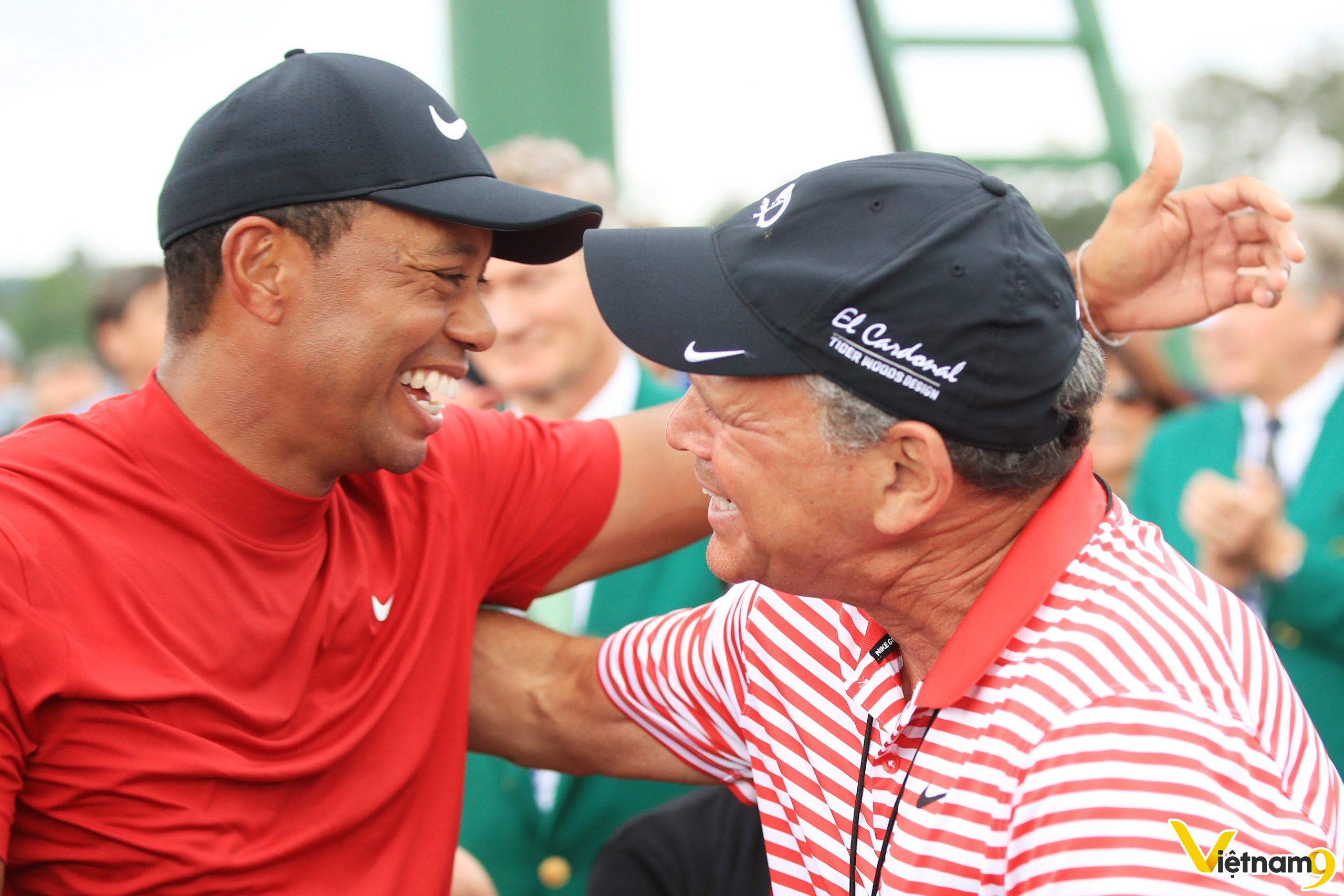 Photo of Vì sao phát ngôn viên của Tiger Woods nghỉ việc sau hơn 1 thập kỷ gắn bó?