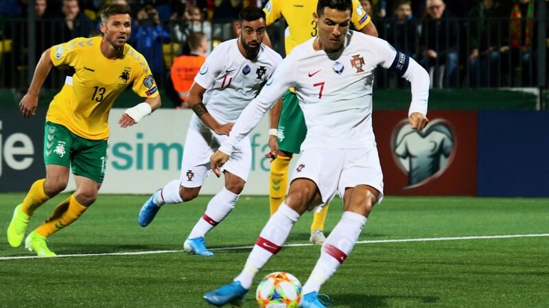 Ronaldo tỏa sáng giúp Bồ Đào Nha hủy diệt Lithuania ở lượt đấu vừa qua - Vietnam9.net