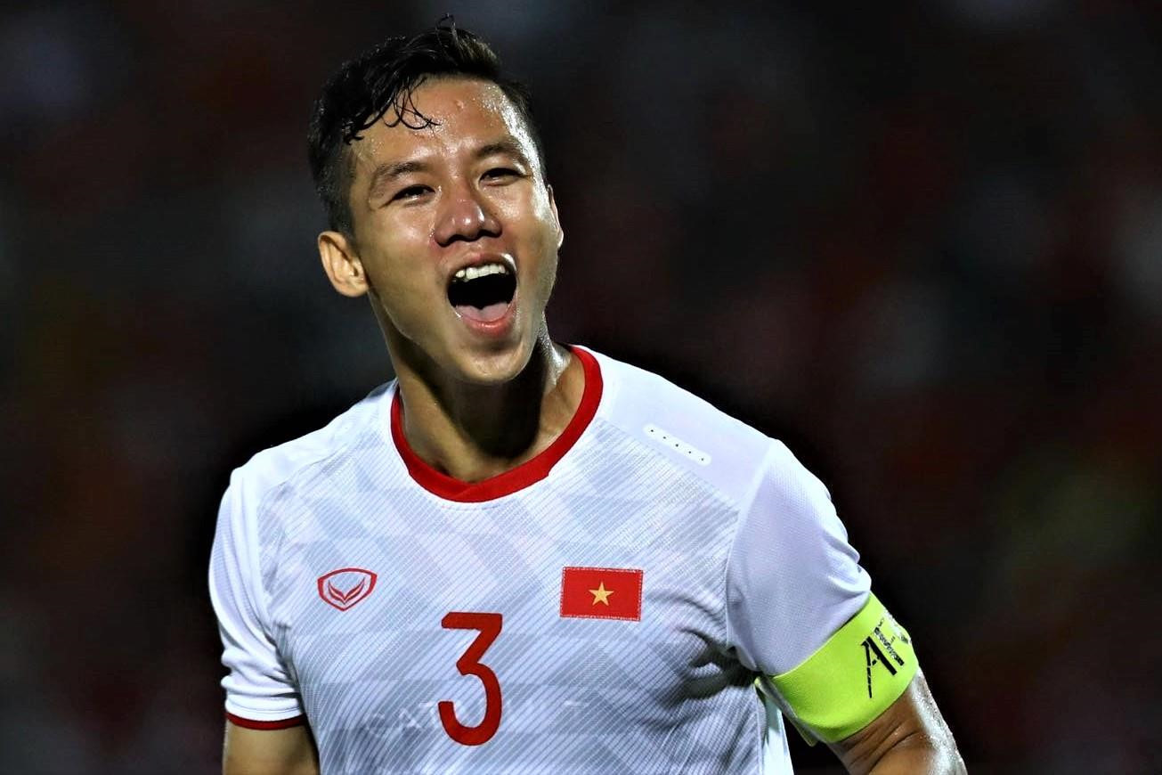 Cầu thủ - Quế Ngọc Hải được hi vọng sẽ là điểm tựa vững chắc nơi hàng thủ của tuyển Việt Nam - Vietnam9.net