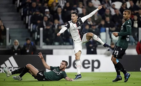 Juventus - CR7 mở tỉ số từ sớm